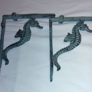 8" Pair Seahorse Brackets
